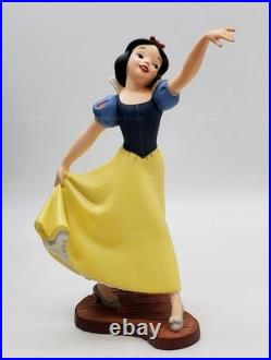 Walt Disney Classics Snow White The Fairest One Of All Figure 1063 NEW