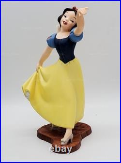 Walt Disney Classics Snow White The Fairest One Of All Figure 1063 NEW