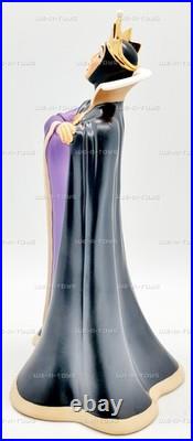 Walt Disney Classics Snow White Who is the Fairest One of All Figure 00857