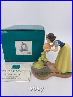 Walt Disney Classics -Snow White and Dopey-New in Box withCOA#4006685