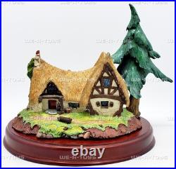 Walt Disney Classics Snow White and the Seven Dwarfs The Seven Dwarf's Cottage