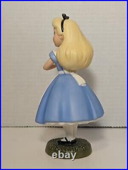 Walt Disney Classics WDCC Alice In Wonderland Yes, Your Majesty Figurine Boxed