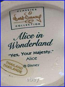 Walt Disney Classics WDCC Alice In Wonderland Yes, Your Majesty Figurine Boxed