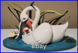 Walt Disney Classics WDCC The Ugly Duckling and Mother, a Loving Embrace