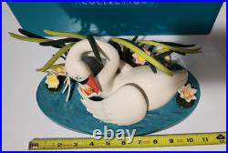 Walt Disney Classics WDCC The Ugly Duckling and Mother, a Loving Embrace