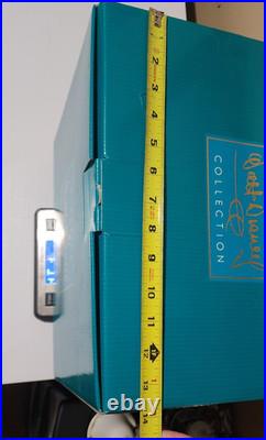 Walt Disney Classics WDCC The Ugly Duckling and Mother, a Loving Embrace