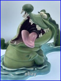 Walt Disney Peter Pan Crocodile Statue Makes Noise Tick-Tock & BOX / Works