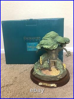 Walt Disney Pooh Bear's House Honey Tree Classics Collection Enchanted Places