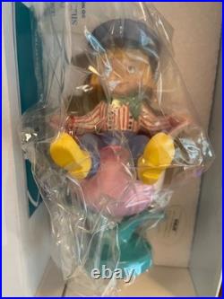 Walt Disney WDCC It's a Small World Holland Boy with Tulip Figurine MIB NRFB