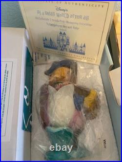Walt Disney WDCC It's a Small World Holland Boy with Tulip Figurine MIB NRFB