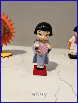 Walt Disney Walt Disney Classics WDCC It's A Small World After All Figurines Walt Disney Walt Disney Classics WDCC It's A Small World After All Figurines