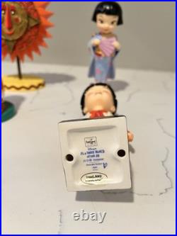 Walt Disney Walt Disney Classics WDCC It's A Small World After All Figurines Walt Disney Walt Disney Classics WDCC It's A Small World After All Figurines