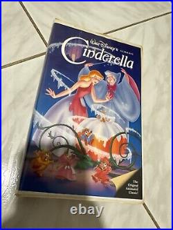 Walt Disney's Cinderella (VHS, Black Diamond) withRed Signature Classics