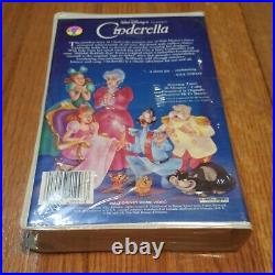 Walt Disney's Classic- Cinderella Clamshell VHS Tape Black Diamond Edition NEW