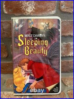 Walt Disney's Sleeping Beauty Black Diamond Classics 476V