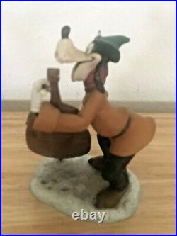 Wdcc Disney 1999 Goofy Lot Tis The Season To Be Jolly Figurine And Ornament