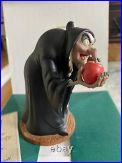 Wdcc Disney Classics Wdcc Disney Classics Snow White Hag Take The Apple, Dearie