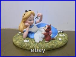 Wdcc / Walt Disney Classics Alice & Dinah In Wonderland Riverbank Reverie Figure Wdcc / Walt Disney Classics Alice & Dinah In Wonderland Riverbank Reverie Figure