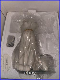 Wdcc Walt Disney Classics Collection Aristocats Fetching Feline Duchess Cat